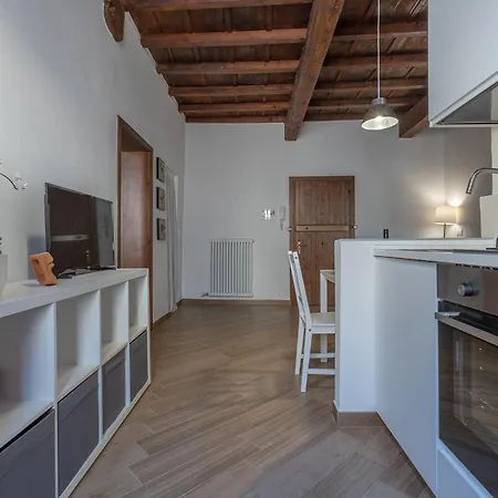 Nel Centro Storico Lovely Διαμέρισμα