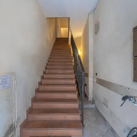 아파트 Guesthost - Nel Centro Storico Lovely *